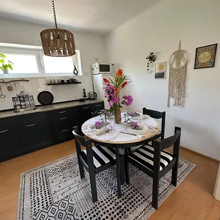 Apartamento Cosy Family Marina Near Airport